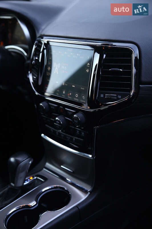 Внедорожник / Кроссовер Jeep Grand Cherokee 2020 в Полтаве