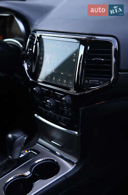 Внедорожник / Кроссовер Jeep Grand Cherokee 2020 в 