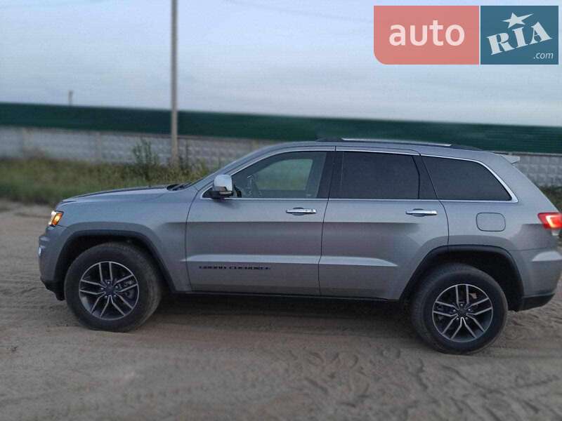 Внедорожник / Кроссовер Jeep Grand Cherokee 2019 в Киеве