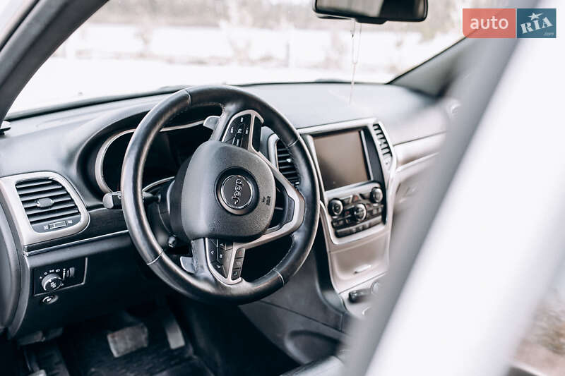 Внедорожник / Кроссовер Jeep Grand Cherokee 2014 в Тернополе фото 11 Внедорожник / Кроссовер Jeep Grand Cherokee 2014 в Тернополе