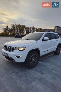 Позашляховик / Кросовер Jeep Grand Cherokee 2017 в Києві