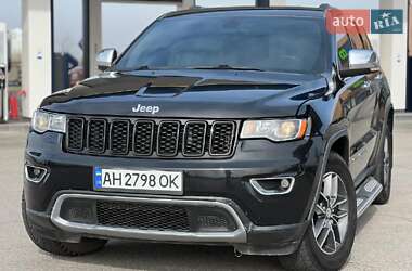 Внедорожник / Кроссовер Jeep Grand Cherokee 2017 в Львове