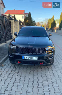 Внедорожник / Кроссовер Jeep Grand Cherokee 2017 в Хмельницком