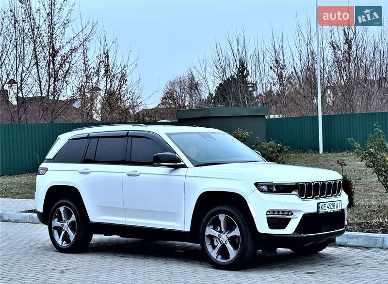 Внедорожник / Кроссовер Jeep Grand Cherokee 2023 в Днепре