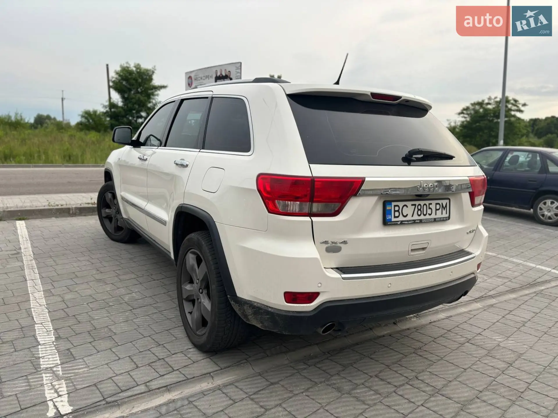 2012 Jeep Grand Cherokee - мініатюра 16