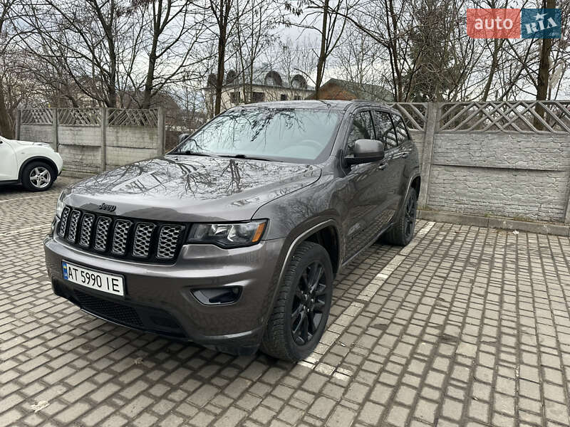 Внедорожник / Кроссовер Jeep Grand Cherokee 2019 в Ивано-Франковске