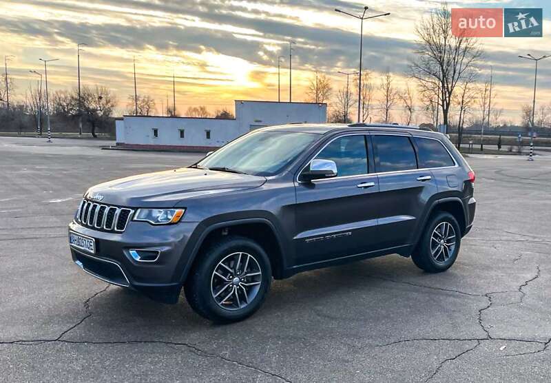 Внедорожник / Кроссовер Jeep Grand Cherokee 2016 в Киеве фото 2 Внедорожник / Кроссовер Jeep Grand Cherokee 2016 в Киеве