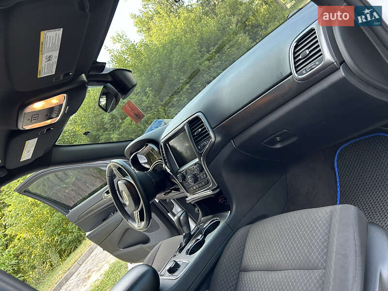 Позашляховик / Кросовер Jeep Grand Cherokee 2018 в Івано-Франківську