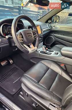 Позашляховик / Кросовер Jeep Grand Cherokee 2020 в 