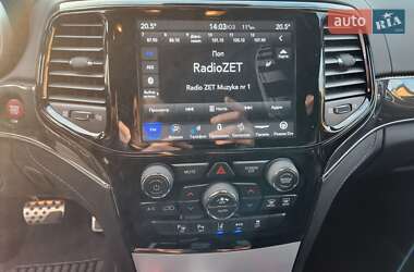 Позашляховик / Кросовер Jeep Grand Cherokee 2020 в 