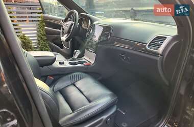 Позашляховик / Кросовер Jeep Grand Cherokee 2020 в 