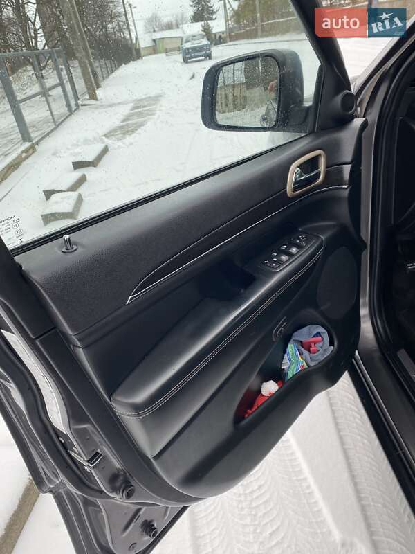 Позашляховик / Кросовер Jeep Grand Cherokee 2013 в Хмельницькому фото 26 Позашляховик / Кросовер Jeep Grand Cherokee 2013 в Хмельницькому