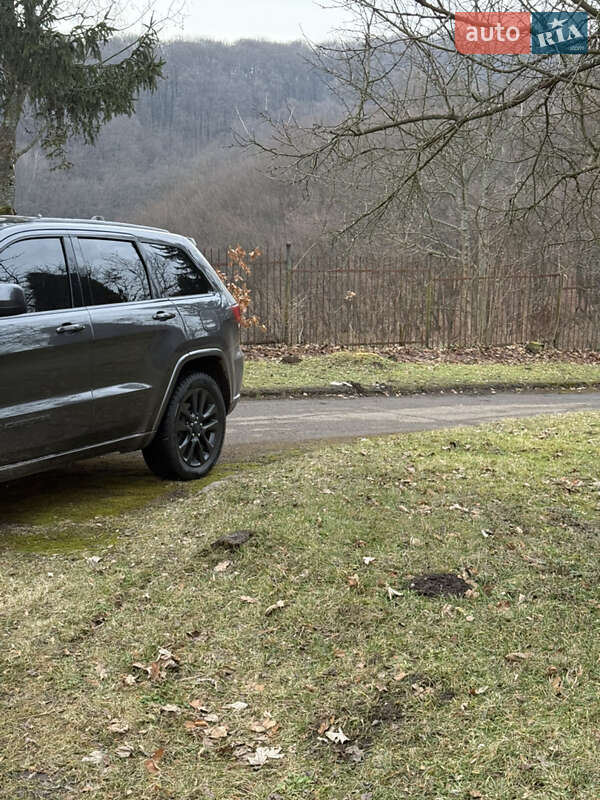 Внедорожник / Кроссовер Jeep Grand Cherokee 2019 в Львове