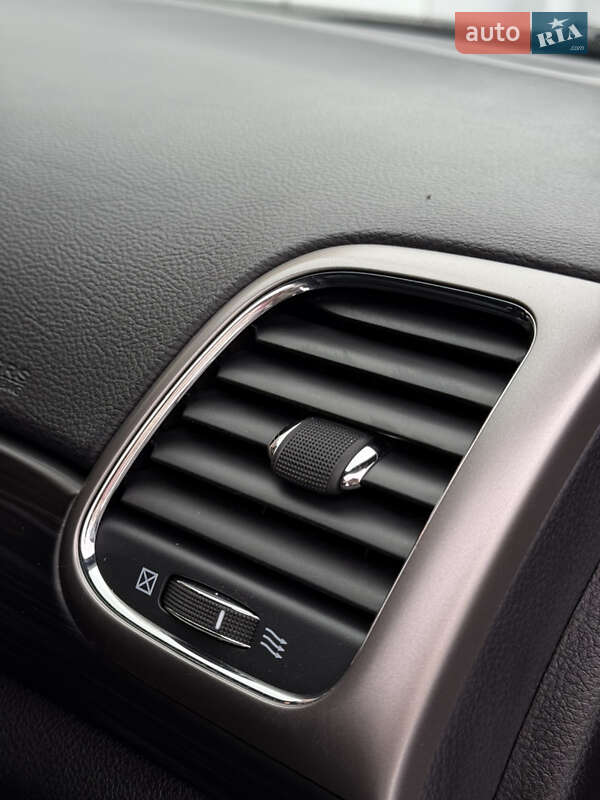 Внедорожник / Кроссовер Jeep Grand Cherokee 2019 в Львове