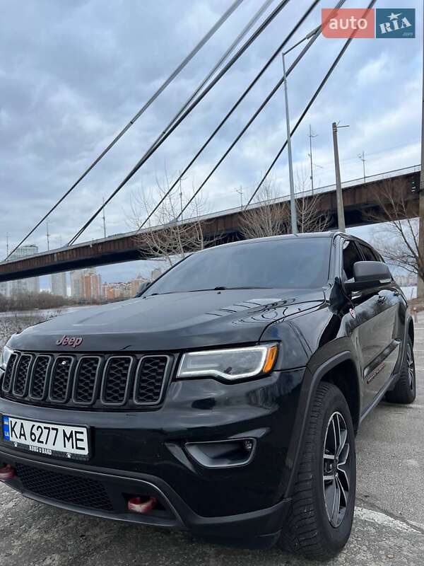 Внедорожник / Кроссовер Jeep Grand Cherokee 2018 в Киеве