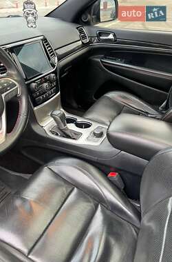Внедорожник / Кроссовер Jeep Grand Cherokee 2018 в 