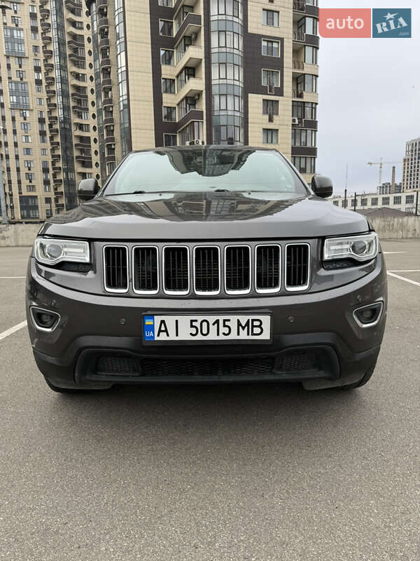 Внедорожник / Кроссовер Jeep Grand Cherokee 2015 в Киеве