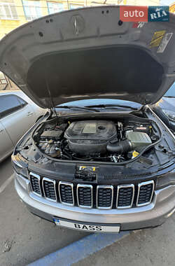 Внедорожник / Кроссовер Jeep Grand Cherokee 2021 в 