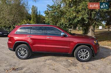 Внедорожник / Кроссовер Jeep Grand Cherokee 2015 в 