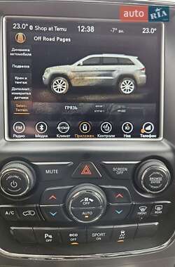 Позашляховик / Кросовер Jeep Grand Cherokee 2018 в 