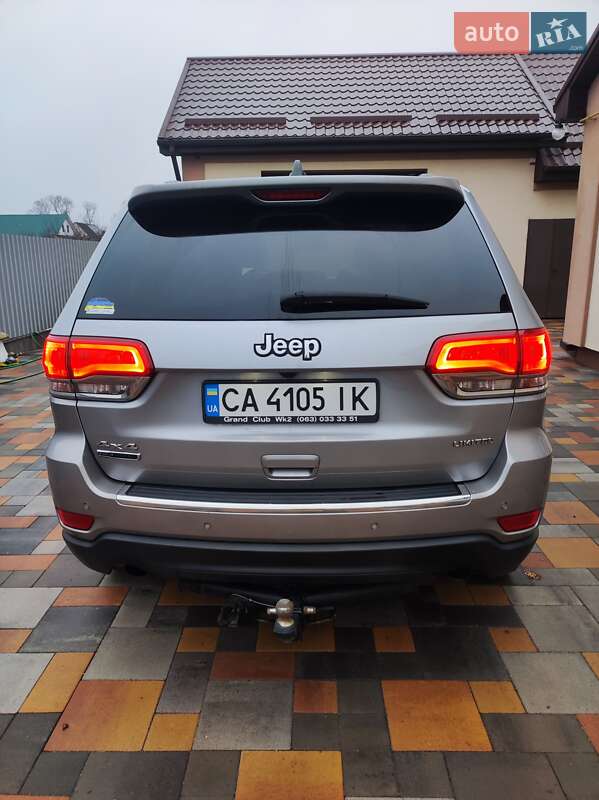 Внедорожник / Кроссовер Jeep Grand Cherokee 2016 в Черкассах