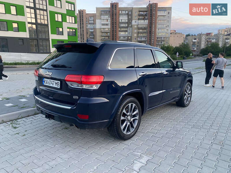 Внедорожник / Кроссовер Jeep Grand Cherokee 2017 в Киеве