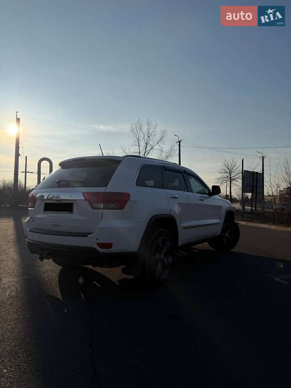 Внедорожник / Кроссовер Jeep Grand Cherokee 2011 в Кривом Роге фото 4 Внедорожник / Кроссовер Jeep Grand Cherokee 2011 в Кривом Роге