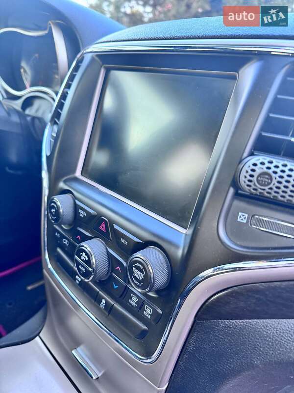 Внедорожник / Кроссовер Jeep Grand Cherokee 2014 в Киеве