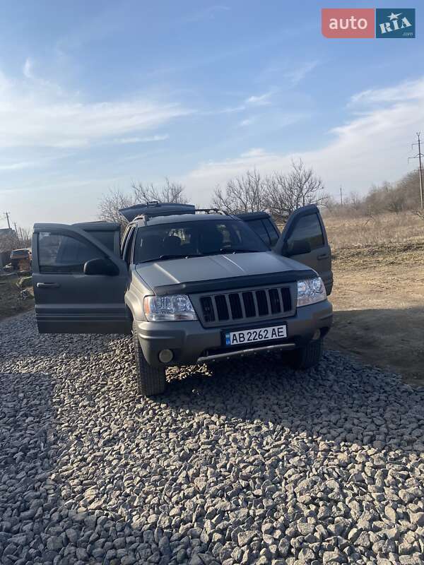 Внедорожник / Кроссовер Jeep Grand Cherokee 2004 в Гайсине
