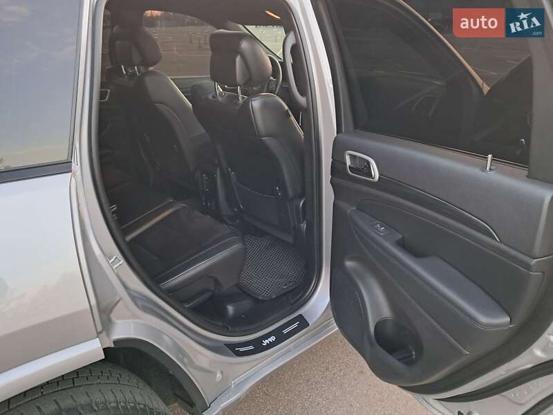 Внедорожник / Кроссовер Jeep Grand Cherokee 2020 в Кривом Роге фото 14 Внедорожник / Кроссовер Jeep Grand Cherokee 2020 в Кривом Роге