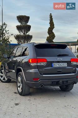 Внедорожник / Кроссовер Jeep Grand Cherokee 2013 в 