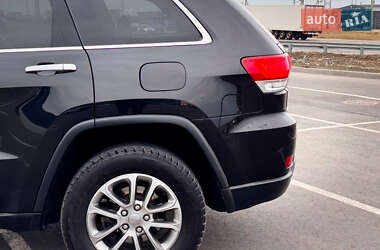 Внедорожник / Кроссовер Jeep Grand Cherokee 2015 в Львове