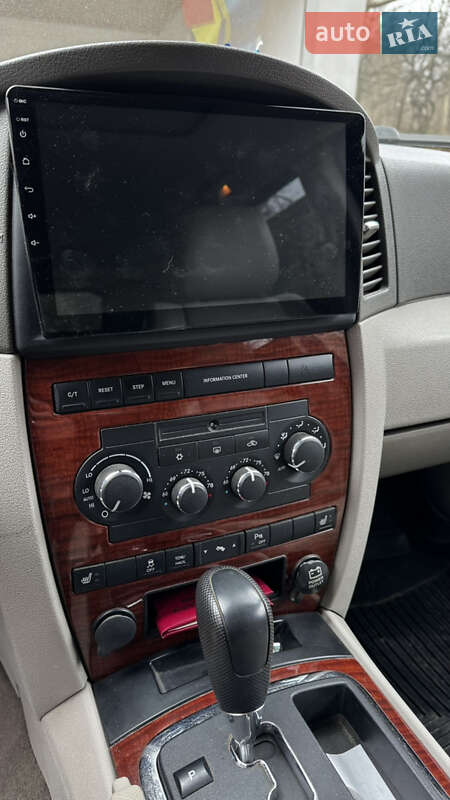 Внедорожник / Кроссовер Jeep Grand Cherokee 2006 в Черновцах фото 8 Внедорожник / Кроссовер Jeep Grand Cherokee 2006 в Черновцах