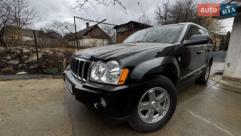 Внедорожник / Кроссовер Jeep Grand Cherokee 2006 в 