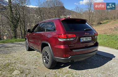 Внедорожник / Кроссовер Jeep Grand Cherokee 2016 в 