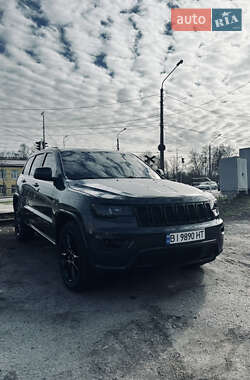 Внедорожник / Кроссовер Jeep Grand Cherokee 2017 в 