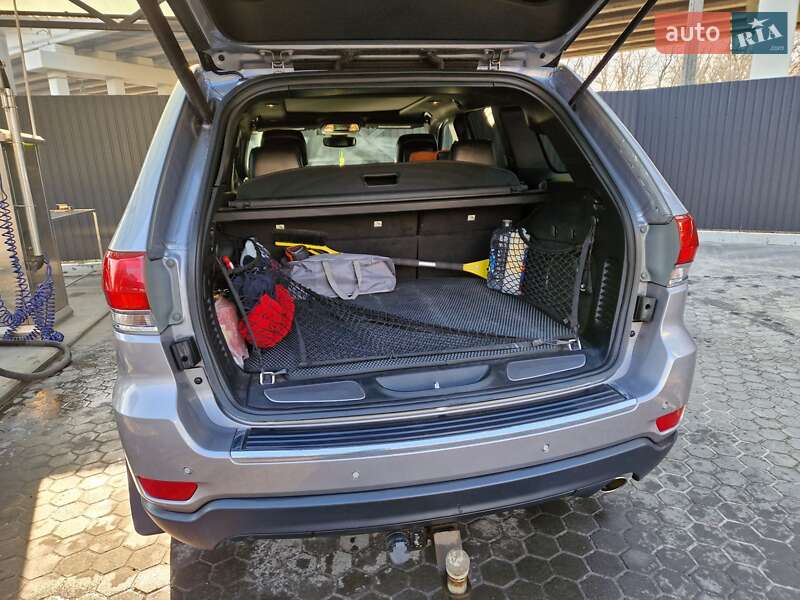 Внедорожник / Кроссовер Jeep Grand Cherokee 2017 в Броварах