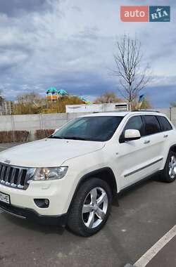 Позашляховик / Кросовер Jeep Grand Cherokee 2012 в 