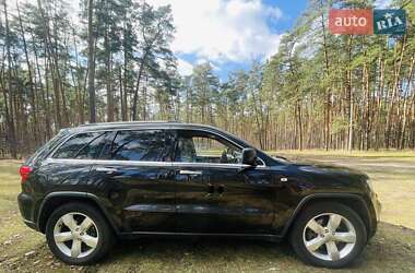 Позашляховик / Кросовер Jeep Grand Cherokee 2011 в 