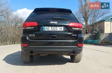 Внедорожник / Кроссовер Jeep Grand Cherokee 2017 в 
