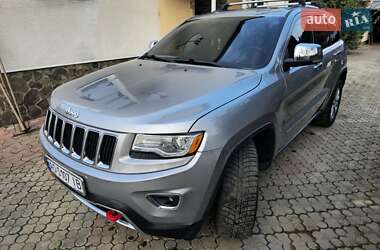 Внедорожник / Кроссовер Jeep Grand Cherokee 2015 в 