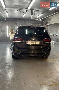 Внедорожник / Кроссовер Jeep Grand Cherokee 2019 в 