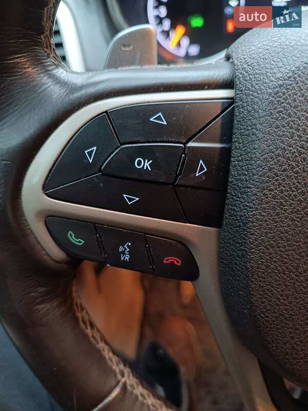 Позашляховик / Кросовер Jeep Grand Cherokee 2013 в Чернівцях