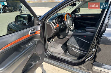 Внедорожник / Кроссовер Jeep Grand Cherokee 2012 в 