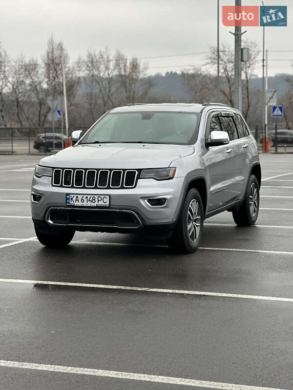 Внедорожник / Кроссовер Jeep Grand Cherokee 2020 в 