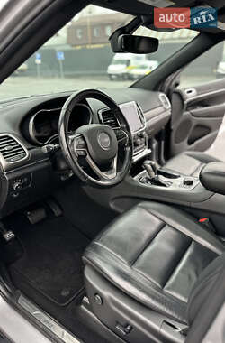 Внедорожник / Кроссовер Jeep Grand Cherokee 2020 в 