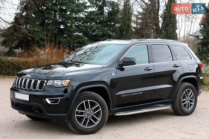 Позашляховик / Кросовер Jeep Grand Cherokee 2020 в 