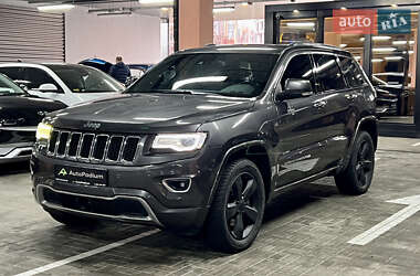 Внедорожник / Кроссовер Jeep Grand Cherokee 2016 в 