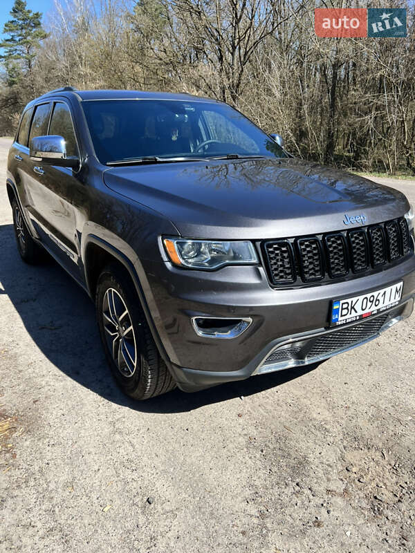 Внедорожник / Кроссовер Jeep Grand Cherokee 2019 в Ровно фото 20 Внедорожник / Кроссовер Jeep Grand Cherokee 2019 в Ровно