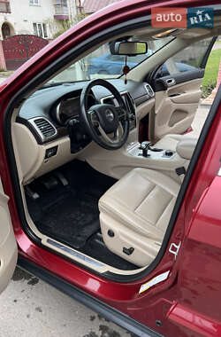 Позашляховик / Кросовер Jeep Grand Cherokee 2014 в 